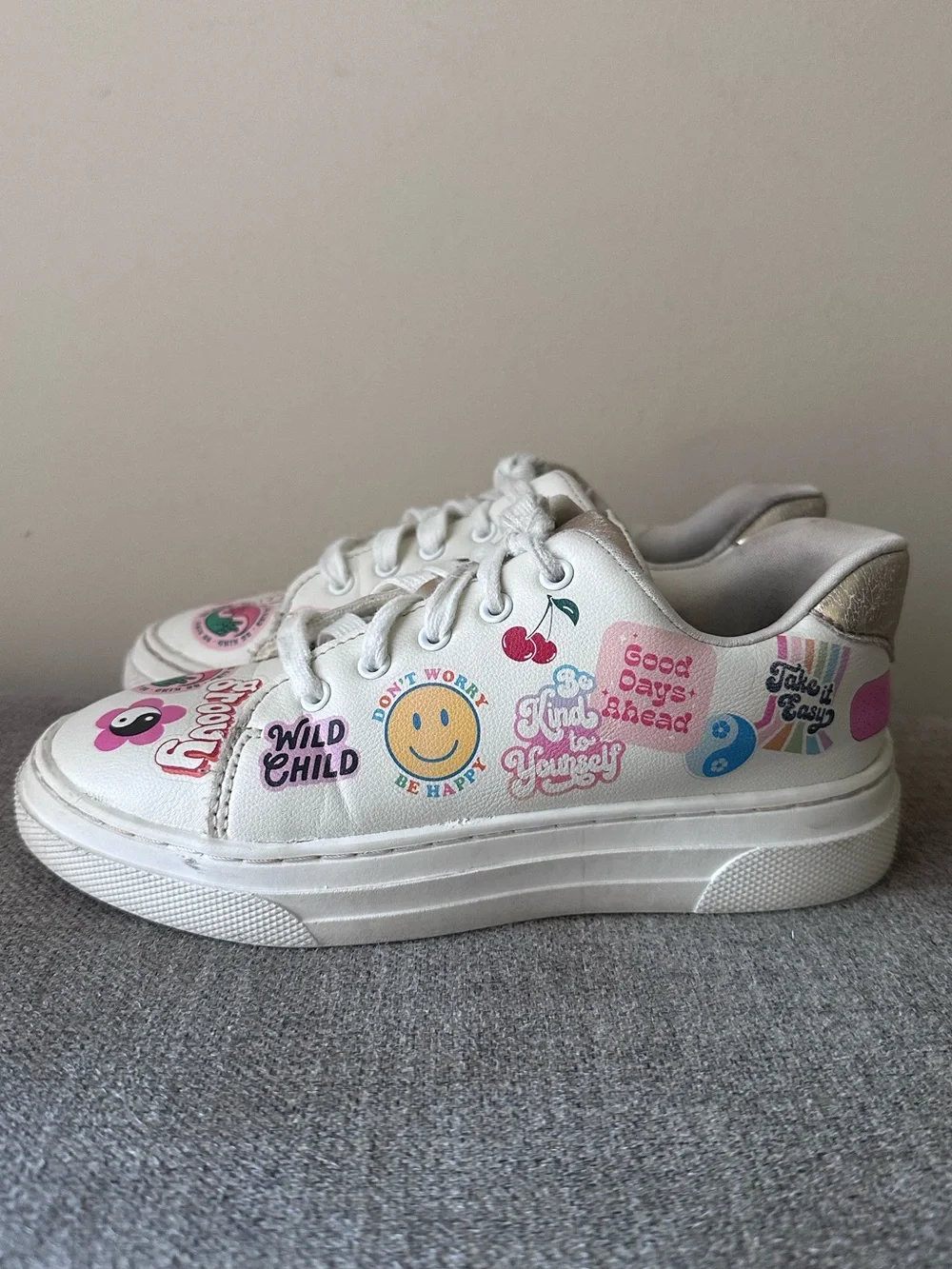 Steve Madden Be Happy Sneakers